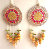 Festive decor Hanging pair