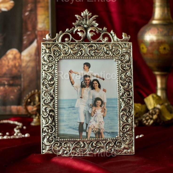 DIKOM DPF-07HD-TOUCH PHOTOFRAME EUR 42,00 DIKOM DPF-07HD-TOUCH PHOTOFRAME EUR 42,00